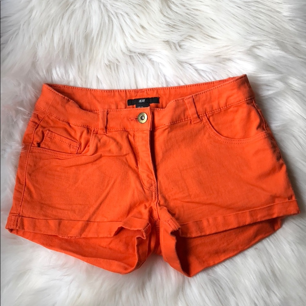 H&M mid rise short